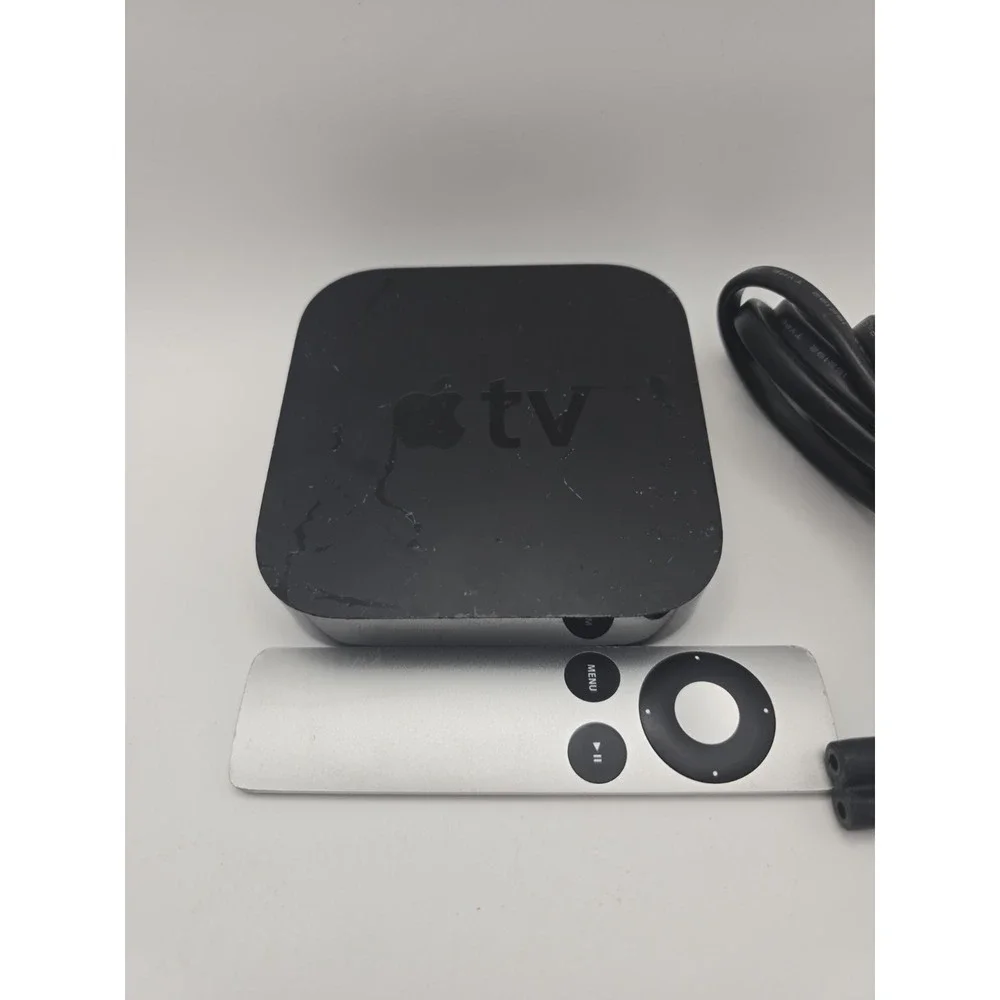 Apple TV (3rd Generation) 8GB Digital HD Media Streamer - Black